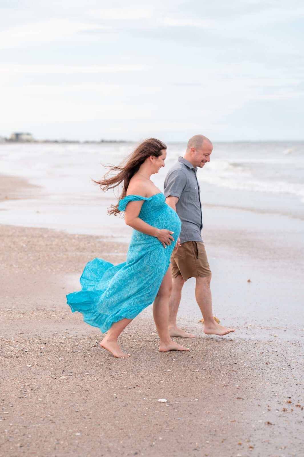 Maternity photoshoot at FL beach